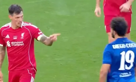 Diego Costa gây hấn ở trận giao hữu