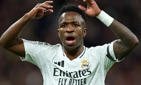 Lời đề nghị cho Vinicius làm rung chuyển châu Âu