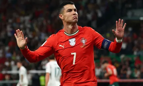 Tỷ phú Ronaldo