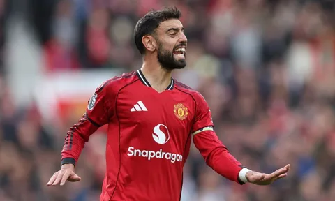 MU ra giá bán Bruno Fernandes