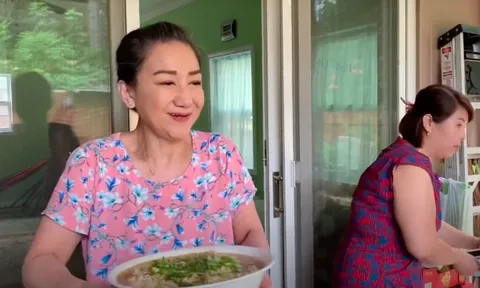 “Ngọc nữ cải lương” một thời: 2 lần đò, 62 tuổi làm nhân viên spa, thuê nhà 52 triệu đồng/tháng
