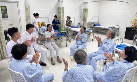 Người cao tuổi được ‘sống vui sống khỏe’ với mô hình chăm sóc toàn diện 0