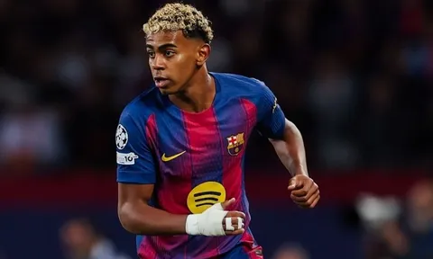 Bàn thắng ở phút 90+3 giúp Barca chiếm ngôi đầu của Real