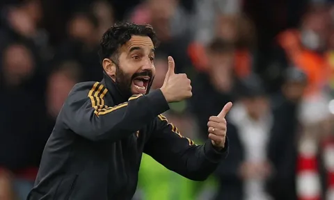 Amorim bắt bài Liverpool