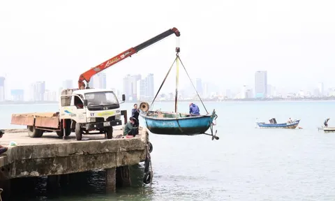 Đà Nẵng triển khai biện pháp khẩn cấp ứng phó bão số 12
