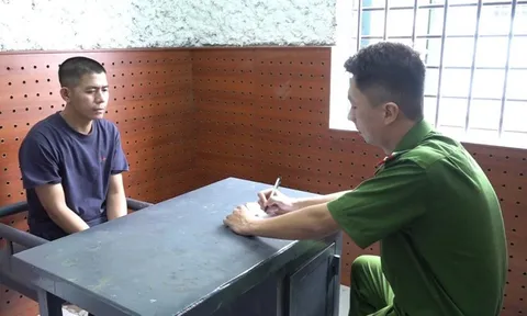 Bắt đối tượng lợi dụng tình hình bão lũ ảnh hưởng tới điện sinh hoạt để lừa đảo hàng tỷ đồng
