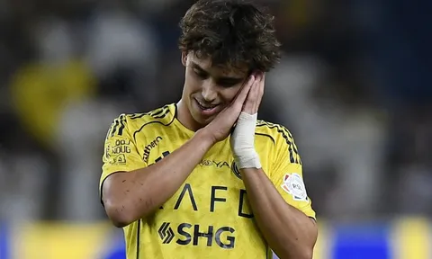 Joao Felix - 'Quái thú' thức giấc giữa sa mạc Saudi