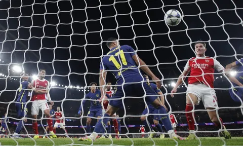 'Bóng chết' của Arsenal khiến cả châu Âu khiếp sợ
