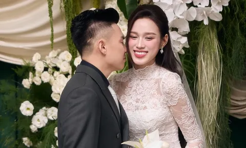 Trời đổ mưa, cảnh tượng ít ai ngờ trong rạp cưới Hoa hậu Đỗ Thị Hà gây choáng
