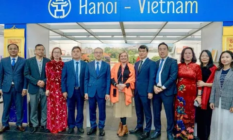Ấn tượng Không gian sách và văn hóa Hà Nội tại Hội sách quốc tế Frankfurt 2025