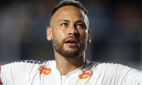 Neymar tự cứu lấy mình