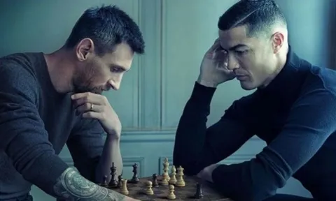 Messi đấm boxing đau hơn Ronaldo?