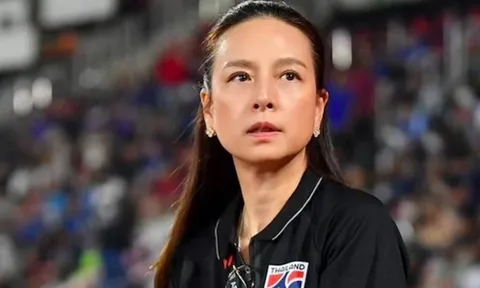 Madam Pang làm dậy sóng bóng đá Thái Lan