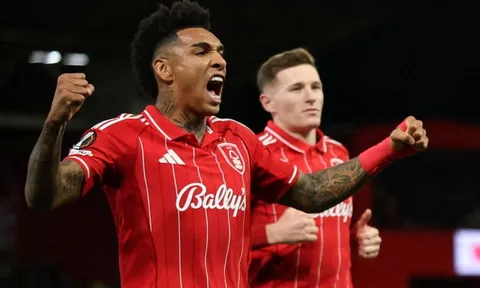 Nottingham lột xác sau khi sa thải Postecoglou
