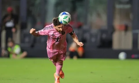 Kinh ngạc trước Messi tuổi 38