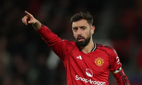 Pha xử lý gây sốt của Bruno Fernandes