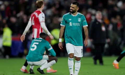 Liverpool có chuỗi thua tệ nhất lịch sử