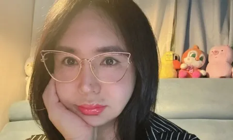 Bàng hoàng một ca sĩ qua đời từ tháng 5 nhưng bị giấu kín, nay mới công bố