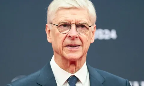 Wenger chê Barcelona ‘như những đứa trẻ’ sau thất bại