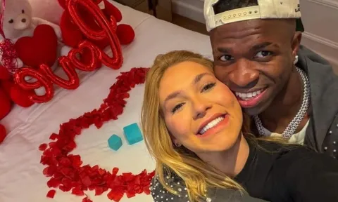 Vinicius công khai bạn gái