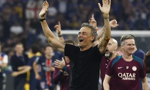 PSG kiếm tiền như vô địch