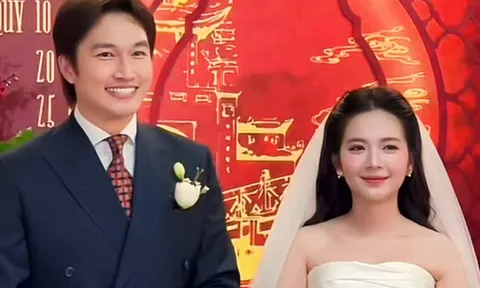 Đình Tú - Ngọc Huyền tổ chức lễ vu quy sáng nay, cô dâu diện váy cúp ngực khoe vẻ đẹp quyến rũ