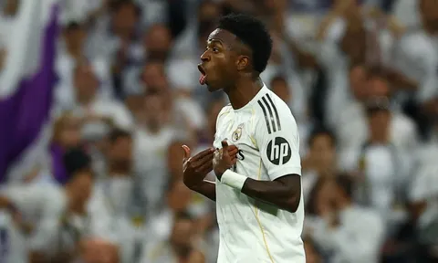 Vinicius là nạn nhân cho tham vọng của Alonso