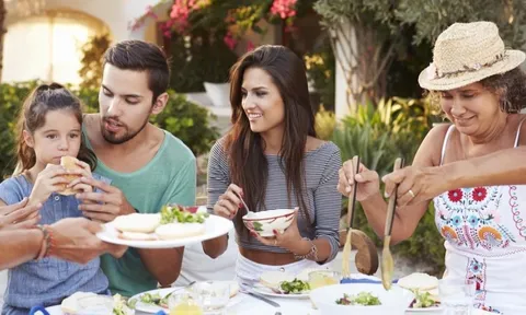 Công ty Việt Nam đầu tiên đưa nông sản đông lạnh vào châu Âu, Mỹ, Nhật: Lãi 9 tháng lớn chưa từng có, cổ phiếu ở vùng đỉnh lịch sử