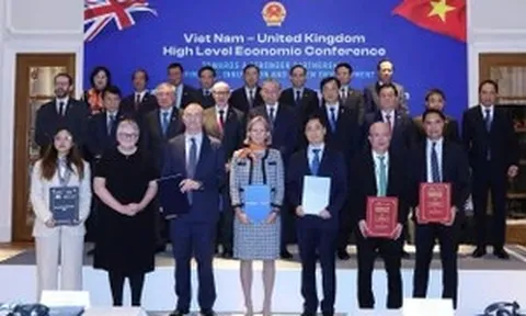 Pearson Education và EMG Education ký kết MOU về hợp tác giáo dục toàn diện