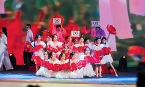 Môi trường học đường hướng đến phát triển toàn diện từ văn hoá đến thể chất