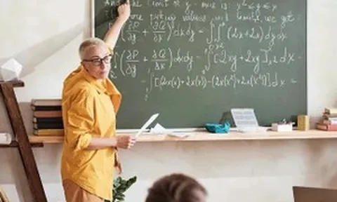 Giáo viên trẻ EU bỏ nghề ngày càng nhiều