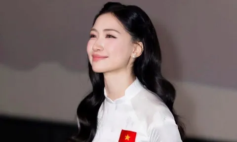 Fan xót xa trước hành động của Hòa Minzy sau khi phải ngồi xe lăn