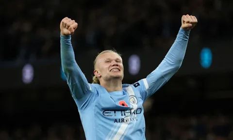 Màn ăn mừng gây sốt của Haaland