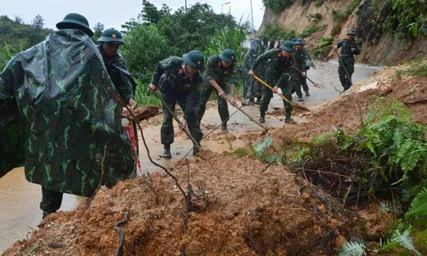 Quảng Ngãi mở đường, phá thế cô lập cho 5 thôn ở xã Ngọc Linh