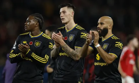 Sesko có gì hơn Hojlund?