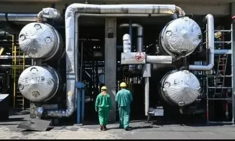 Hai 'khách sộp' mua dầu Nga đột ngột chuyển hướng, có liên quan lệnh trừng phạt của Mỹ