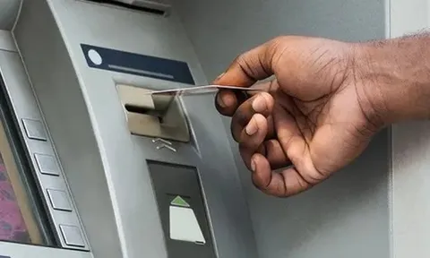 Từ 1/1/2026: Một ngân hàng lớn dừng giao dịch trên tất cả các kênh đối với tài khoản thuộc trường hợp sau