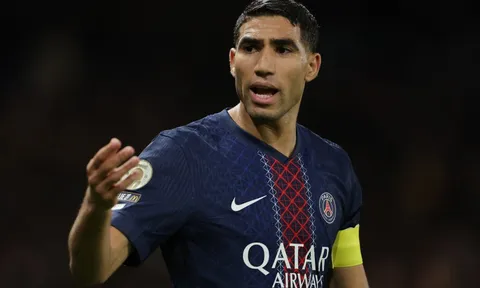 Hakimi bước sang tuổi 27 trong nước mắt