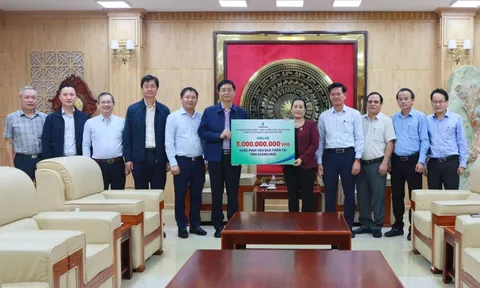 'Nghĩa tình đong đầy' chung tay vì đồng bào vùng lũ