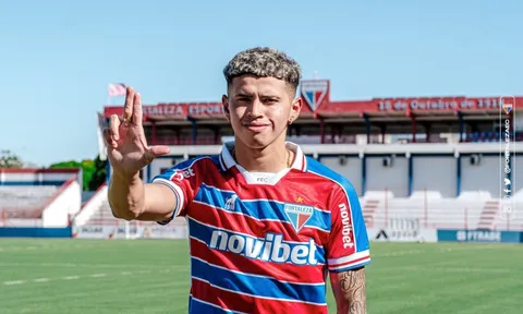 17 phút và bản án định mệnh của cầu thủ nhập tịch Malaysia