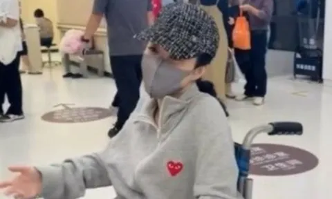 Nữ diễn viên nổi tiếng gặp tai nạn trên phim trường, hình ảnh ngồi xe lăn gây xót xa