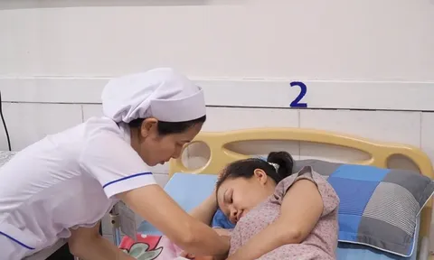 Giọt máu hiếm và cuộc đua sinh tử trong phòng sinh