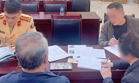 Công an hoàn tất xác minh vụ 2 xe SH trùng biển số tứ quý 9999 "song hành" trên phố