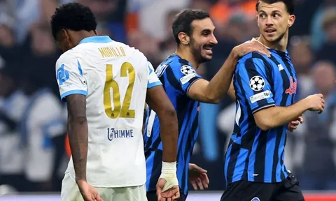 Greenwood và đồng đội gục ngã bởi bàn thua phút 90+2