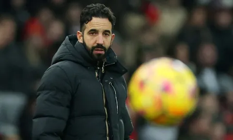 Amorim đáp trả chỉ trích của Ronaldo về Man United