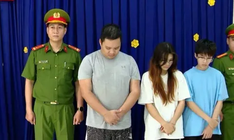 Lật tẩy thủ đoạn của tài xế taxi gài ma túy lên xe đồng nghiệp để báo công an bắt