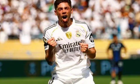 Real Madrid 'hái vàng' từ Bernabeu