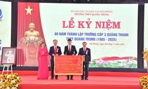 Trường THPT Quang Trung 60 năm Đoàn kết - Vững bước