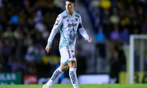 James Rodriguez gây sốt với siêu phẩm kiến tạo