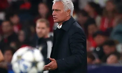 Mourinho lại nổi giận